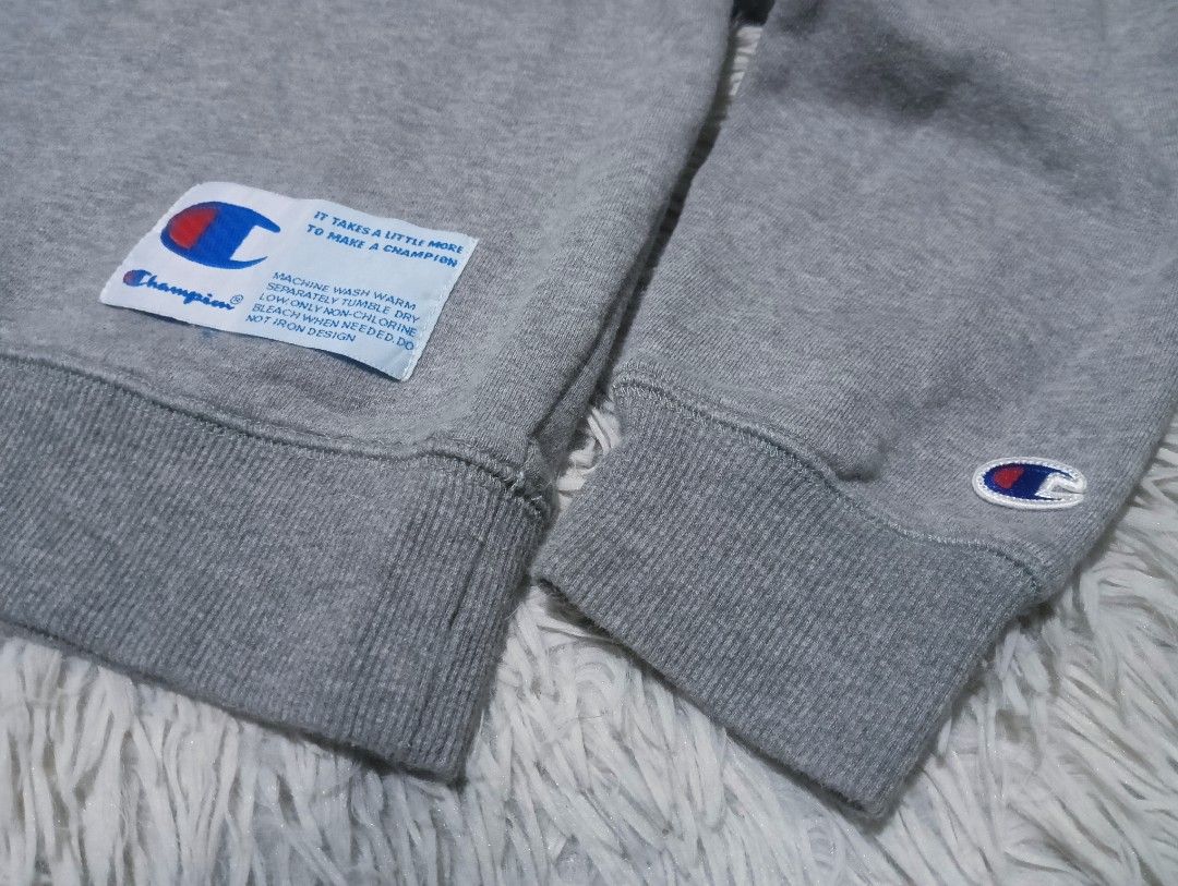 CHAMPION BIG C CREWNECK SWEATSHIRT (Category: Coats, Jackets and Outerwear) located in Davao. Submitted by nevar07 (Listing ID 1461560454, Image 3). Description: SIZE: LARGE DIMENSION: W21 X L25 AUTHENTIC EMBROIDERED EXCELLENT CONDITION ALMOST NEW READY TO WEAR NO ISSUE DM TO PURCHASE 📥 𝐑𝐄𝐌𝐈𝐍𝐃𝐄𝐑: •𝐂𝐨𝐥𝐨𝐫 𝐦𝐚𝐲 𝐯𝐚𝐫𝐲 𝐝𝐮𝐞 𝐨𝐟 𝐭𝐡𝐞 𝐥𝐢𝐠𝐡𝐭𝐢𝐧𝐢𝐧𝐠 •𝐀𝐥𝐥 𝐢𝐭𝐞𝐦𝐬 𝐚𝐫𝐞 𝐭𝐡𝐫𝐢𝐟𝐭𝐞𝐝/𝐟𝐫𝐨m 𝐮𝐤𝐚𝐲 𝐛𝐚𝐥𝐞. 𝐋𝐢�