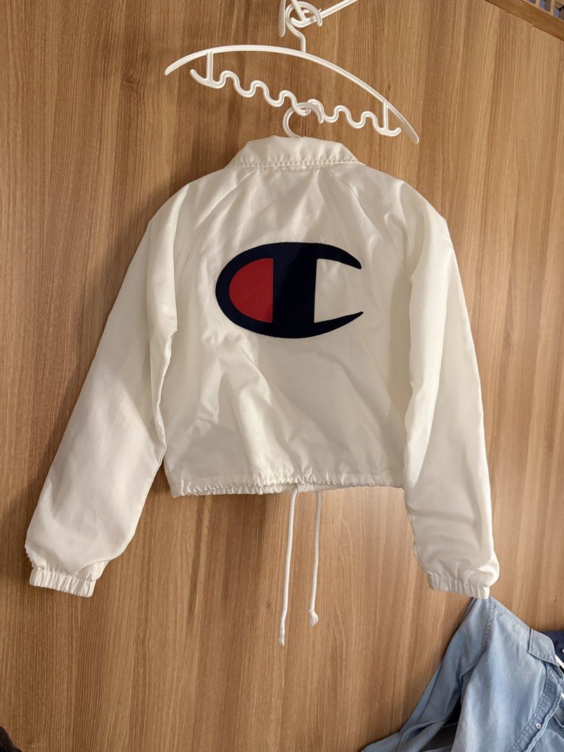 Champion Cropped Jacket (Category: Coats, Jackets and Outerwear) located in Manila. Submitted by conradfisher (Listing ID 1461526153, Image 2). Description: .