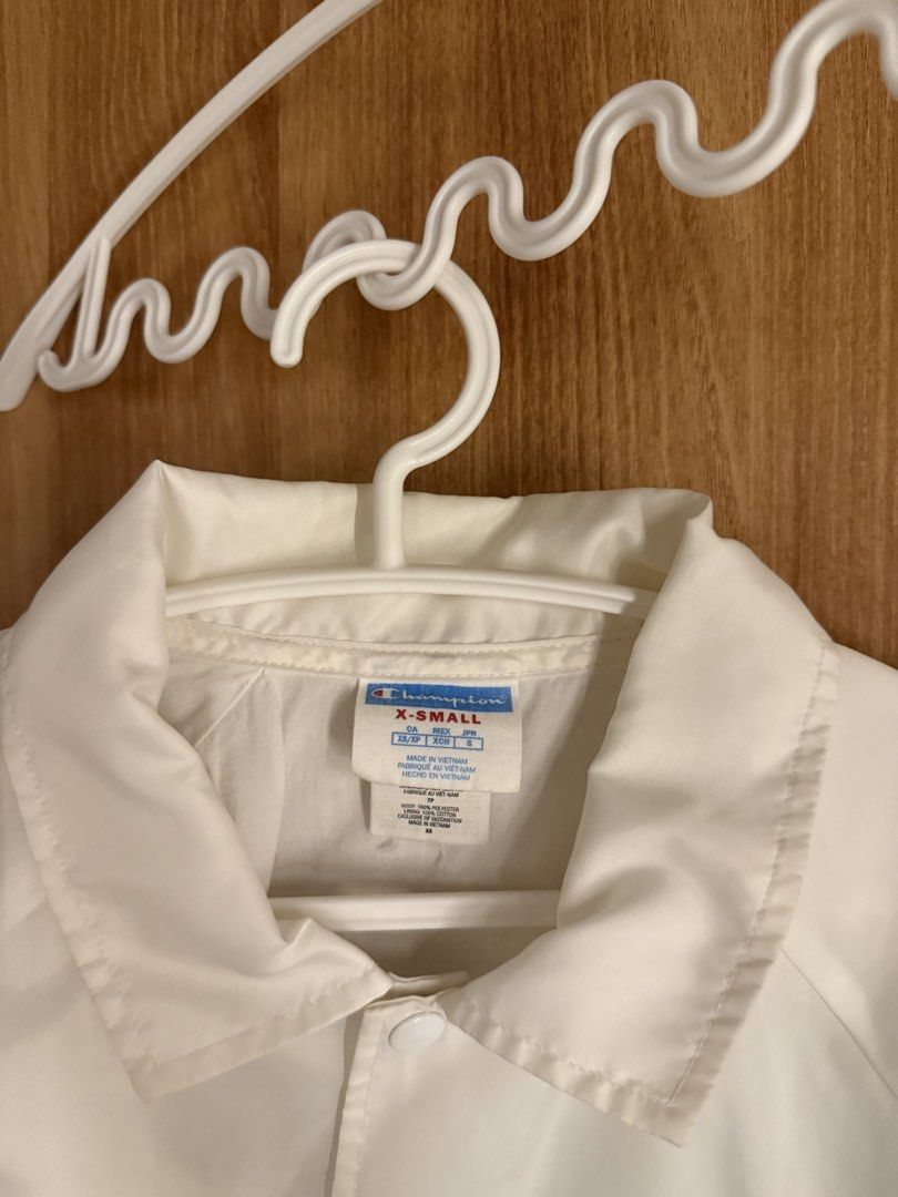 Champion Cropped Jacket (Category: Coats, Jackets and Outerwear) located in Manila. Submitted by conradfisher (Listing ID 1461526153, Image 3). Description: .