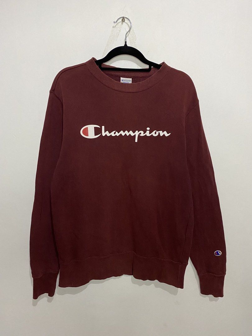 Champion Maroon Sweater (Category: Coats, Jackets and Outerwear) located in San Pedro. Submitted by kristofesp08227 (Listing ID 1461519451, Image 1). Description: Champion Maroon Sweater Sz Medium on tag 20 x 26 8/10 condition 8/10 color rate PM FOR MORE DETAILS .