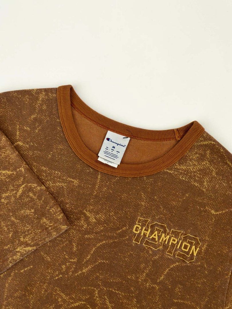 Champion Tee | Embroidered (Category: Tshirts & Polo Shirts ) located in Cebu City. Submitted by allrichvtg (Listing ID 1461496913, Image 2). Description: M W-20” L-27” Condition: 10/10, rare find ✨ Color Rate: 10/10 •All items are washed, steamed & ready-to-wear 🛁 •offers are welcome 🫶🏻 don’t hesitate to send an offer 🥰 •discounts for bulk/multiple orders 💕 To ensure a smooth transaction, we’re prioritizing genuine inquiries only. Kindly ta