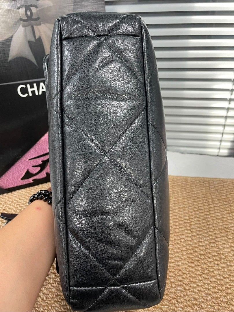 Chanel C19 Medium (Category: Luxury Bags & Wallets) located in Quezon City. Submitted by nadine_miel (Listing ID 1461501202, Image 2). Description: Authentic Chanel C19- Medium Size Complete Accessories but lost Card 98% new Series30.