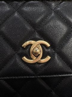 (Category: ) located in . Submitted by draftedbags (Listing ID 1461503811, Image 1). Description: .