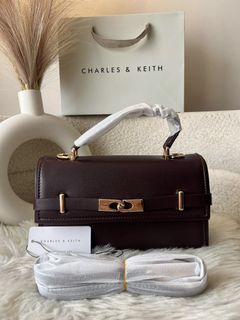 (Category: ) located in . Submitted by preloved.closet2 (Listing ID 1461558709, Image 1). Description: .