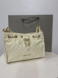 (Category: ) located in . Submitted by preloved.closet2 (Listing ID 1461533112, Image 1). Description: .
