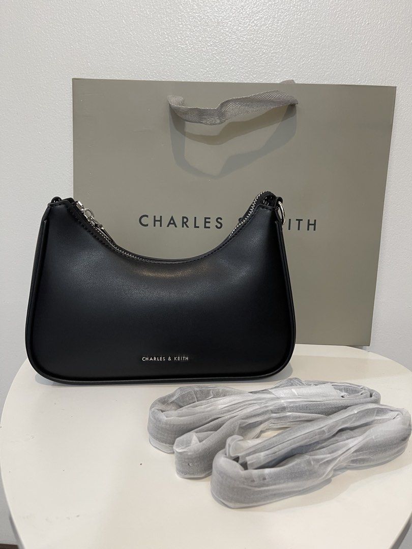 Charles & Keith Lane Chain Bag - Black (Category: Shoulder Bags) located in Pasig City. Submitted by preloved.closet2 (Listing ID 1461558096, Image 1). Description: With Sling Add paperbag plus 80 .