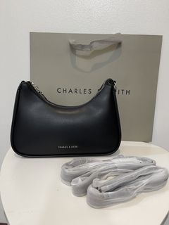 (Category: ) located in . Submitted by preloved.closet2 (Listing ID 1461558096, Image 1). Description: .