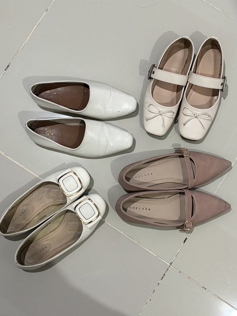 BUNDLE FLAT SHOES FOR ONLY 1k (Category: Flats & Sandals) located in Quezon City. Submitted by daniclutter123 (Listing ID 1461442508, Image 1). Description: BUNDLE FLAT SHOES FOR ONLY 1K - Chelsea and Rock&Rose Brand (aabot ng 1k plus each shoes) - may iba lang na minimal issue sa dalawang shoes (pm for details) - size 7 lahat - lahat may box pa :)) rfs: minsan lang nagamit, nakatambak lang.