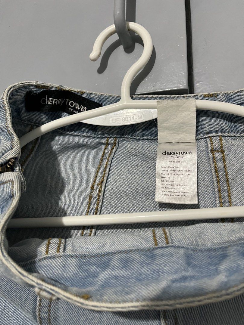 CHERRYTOWN Denim A-Line Skirt (Category: Skirts) located in Manila. Submitted by mae_meyn (Listing ID 1461451443, Image 2). Description: - Light wash denim skirt - Brand: CHERRYTOWN - Style: A-line with panel detailing - Closure: Side zipper - Size: Medium (M) - Ideal for: Casual wear - NEEDS WASH Mode of Payment: Cash 💵 / GCash / Bank coming soon! Meetup: Sta Ana Manila, Robinson Manila, SM Manila, Circuit Makati, Malate Manila (Customers Expen