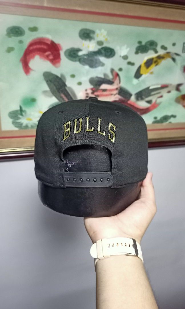 CHICAGO BULLS (Category: Caps & Hats) located in Bulacan. Submitted by capscene (Listing ID 1461372816, Image 3). Description: CHICAGO BULLS •Brandnew •9fifty Snapback •Medium to Large •UK Release •100% legit -₱ 1,650 only DM SA FB PAGE: "Cap $cene" 📥.