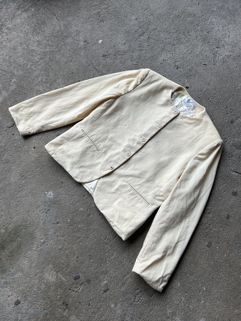 Christian Dior Cream Collarless Blazer (Category: Coats, Jackets and Outerwear) located in Santa Cruz. Submitted by uyaxxxxx (Listing ID 1461456688, Image 2). Description: Christian Dior vintage wool blazer wool jacket minimalist Widht-19 Lenght-23 colorate 10/10 issue-nasa last pic gasgas Goodcondition pm more details! 📩.