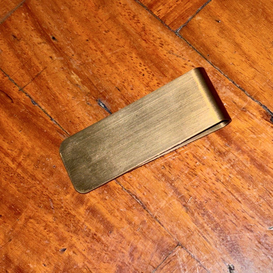 Classic Money Clip (Category: Wallets & Card Holders) located in Makati City. Submitted by nicomachus (Listing ID 1461327571, Image 3). Description: Classic money clip. Obviously, money not included..