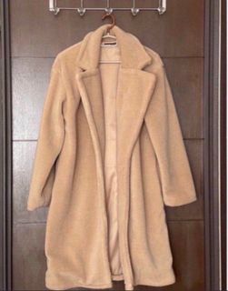 (Category: ) located in . Submitted by myclosetfiles (Listing ID 1461551943, Image 1). Description: .