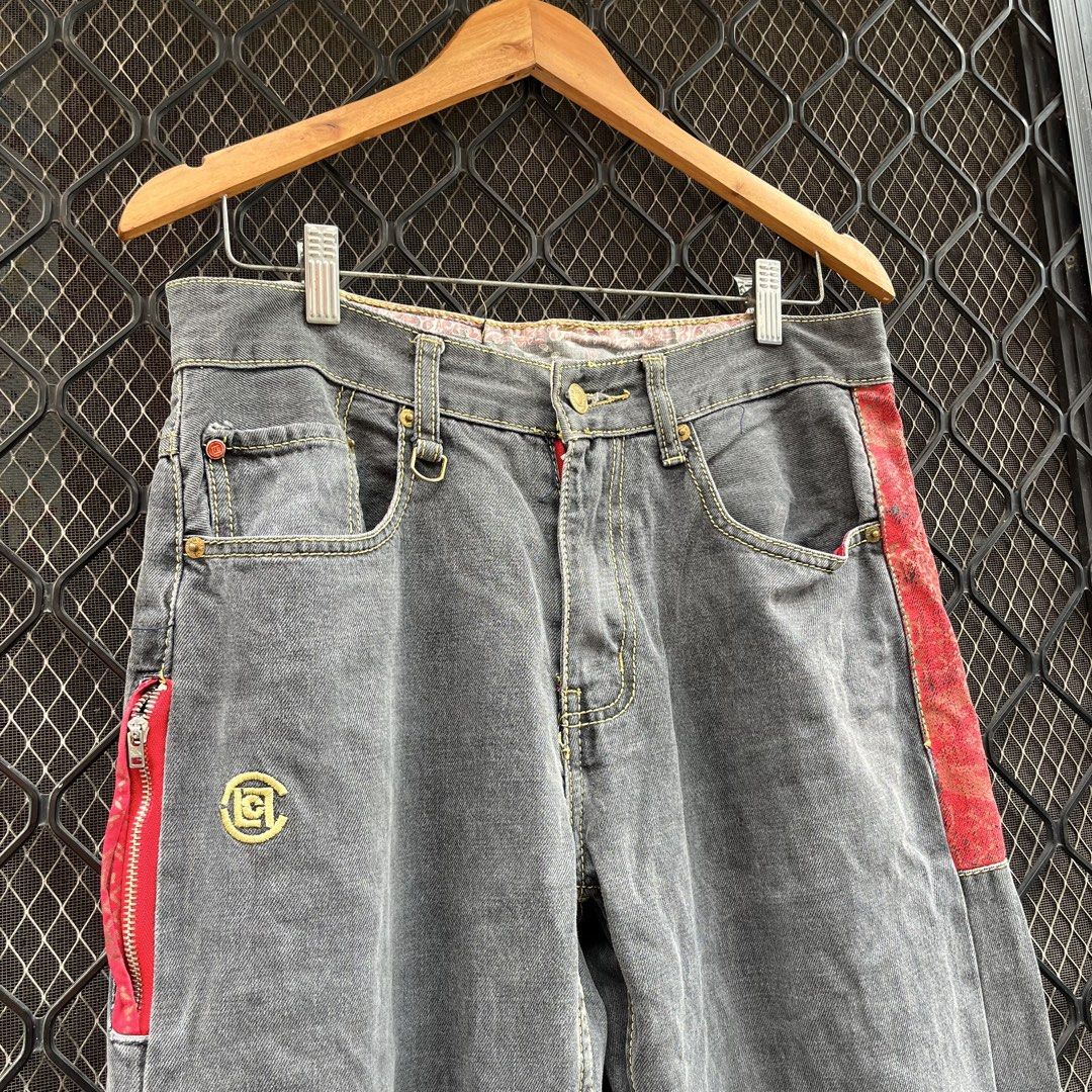 Clot x Levis selvedge pants (Category: Jeans) located in Taguig. Submitted by scoutandloots (Listing ID 1461455150, Image 3). Description: Clot x Levis selvedge pants • Size: 30 • Waistline: 15.5” • Length: 43” • Leg opening: 8”.