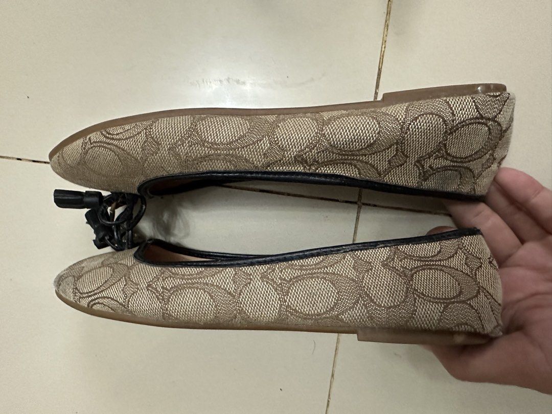 Coach Ballet Flats (Category: Announcements) located in Butuan. Submitted by wear.next (Listing ID 1461375686, Image 2). Description: Size 36 Authentic No inclusion Issue sa lining .