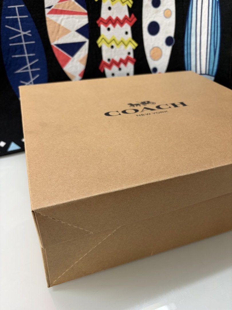 Coach box (Category: Luxury Bags & Wallets) located in Manila. Submitted by urbanwear (Listing ID 1461413359, Image 1). Description: .