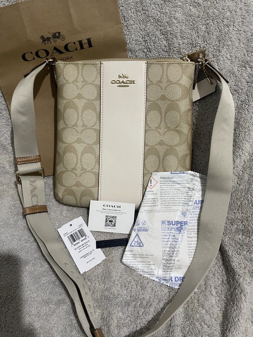 COACH CROSSBODY (Category: Luxury Bags & Wallets) located in Manila. Submitted by miss.arpee (Listing ID 1461422791, Image 1). Description: 📌brand: COACH 📌condition: 9.9/10 📌used: 2 times only 📌no flaws 📌actual photo posted 📌RSF: decluterring / closet clean-out 📌clean & ready to wear 📩 DM me for more details. 🌸Looking for new owners for my beloved bag! 💕 They’ve been loved and worn only few times, and now it’s time for them to make some
