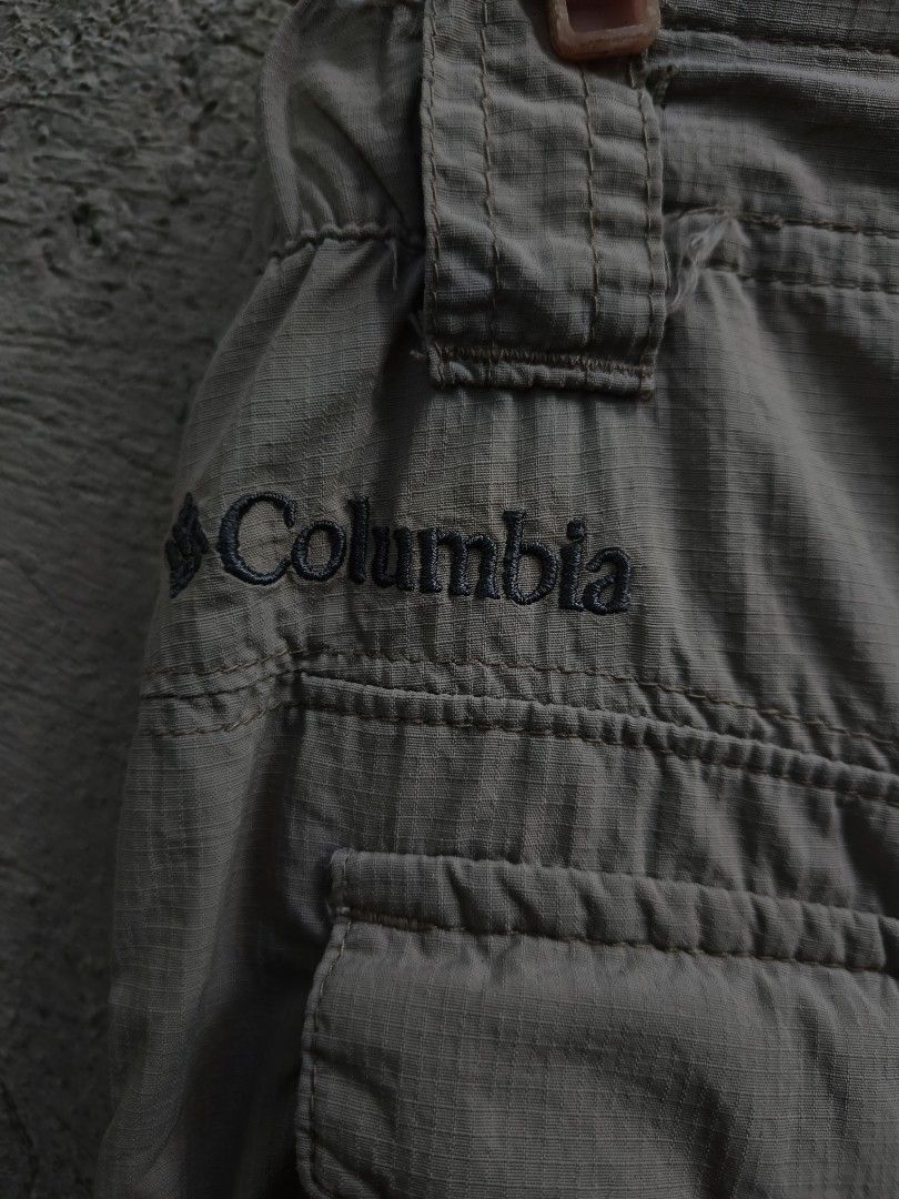 COLUMBIA CARGO PANTS (Category: Jeans) located in Manila. Submitted by isaacquillobe12 (Listing ID 1461331900, Image 3). Description: TH002 — Columbia Cargo Pants 💰 Price: ₱499 📏 Size: (L32/W39) 📐 Measurements: [L32/W39] ✨ Condition: [9/10] Perfect for outdoor trips, hiking, or everyday wear. 📍 Cebu 🚚 Delivery / Maxim rate 📩 Message ThriftHaven to order/reserve First come, first served..