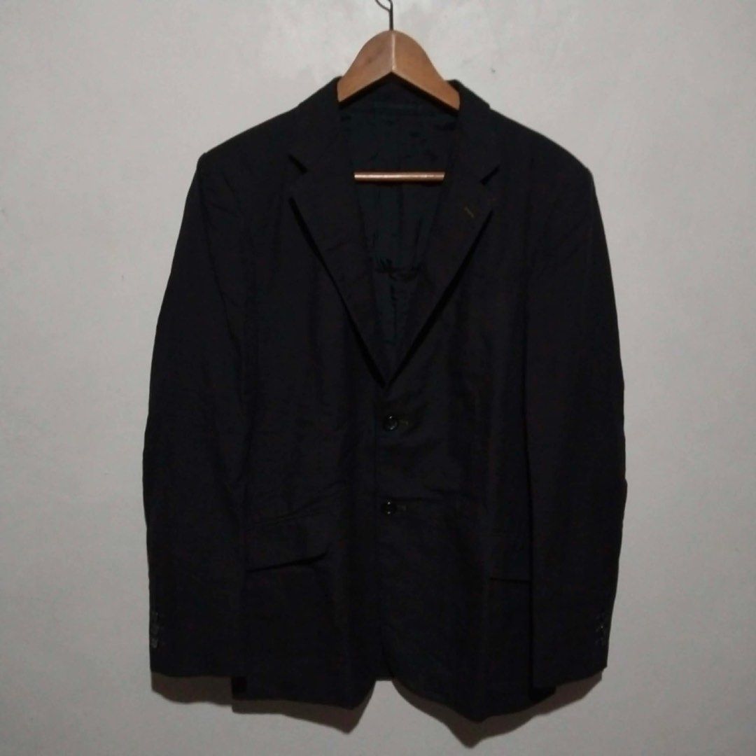 Comme des garcons coat (Category: Coats, Jackets and Outerwear) located in Legazpi City. Submitted by dimas_loot (Listing ID 1461445651, Image 1). Description: Cdg coat No issue 5500 only.