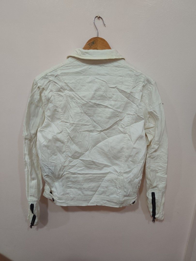 Cordura Denim Jacket 🔥 (Category: Coats, Jackets and Outerwear) located in Tabaco. Submitted by thrifttobecool (Listing ID 1461327080, Image 2). Description: Very Good Condition 💯 9.6/10 Color Rate 💯 19 Width 📌 22 Length 📌 S - M ✅ issue: minimal stain ( need wash ) 📌 150 ✅ +sf 📌 Location Bicol ✅.