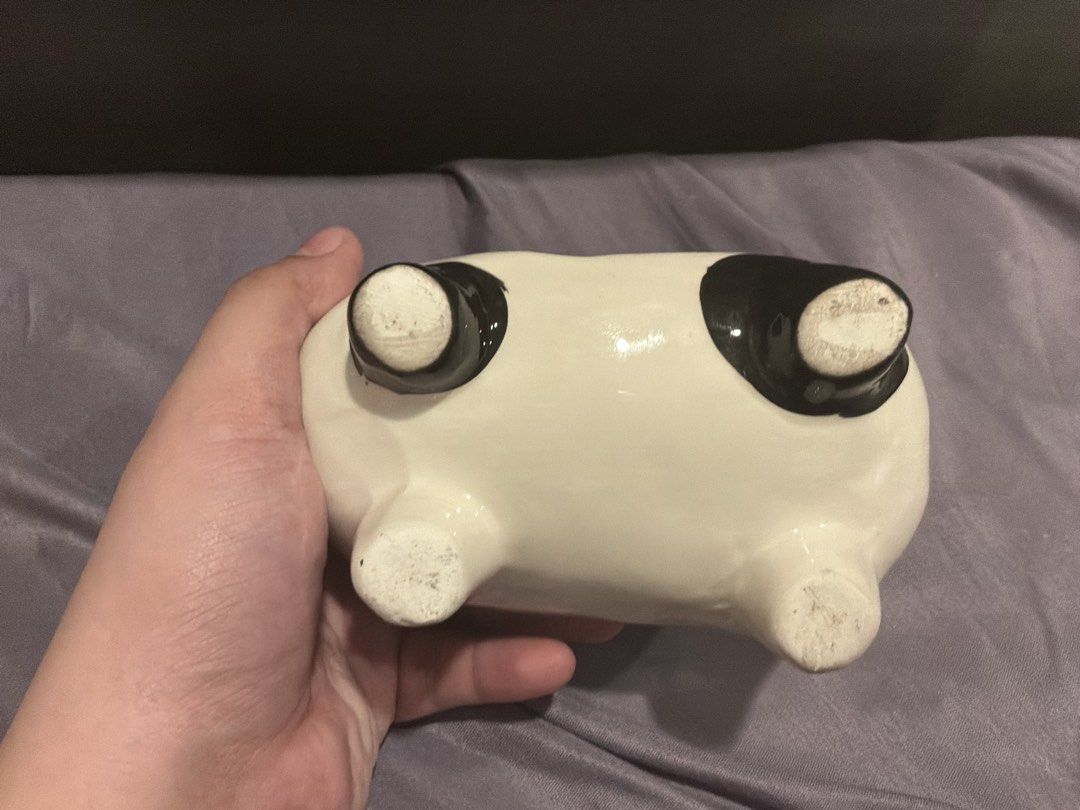 Cow Ceramic Trinket Dish or Trinket Holder (Category: Other Home Decor) located in Marikina City. Submitted by glimmr.ph (Listing ID 1461354496, Image 3). Description: With manuf defects.