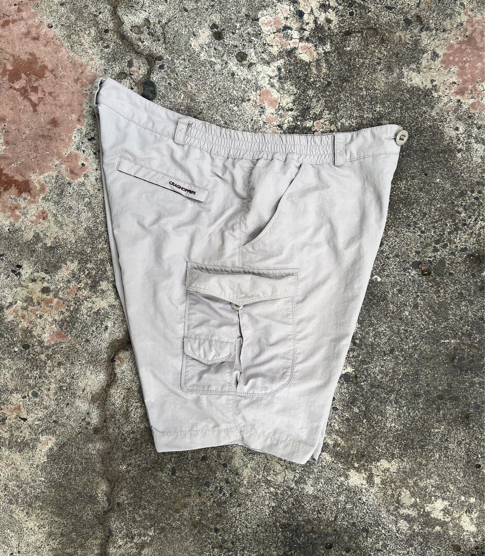 Craghoppers outdoor cargo shorts (Category: Coats, Jackets and Outerwear) located in Dapitan. Submitted by gelbread (Listing ID 1461481938, Image 2). Description: .