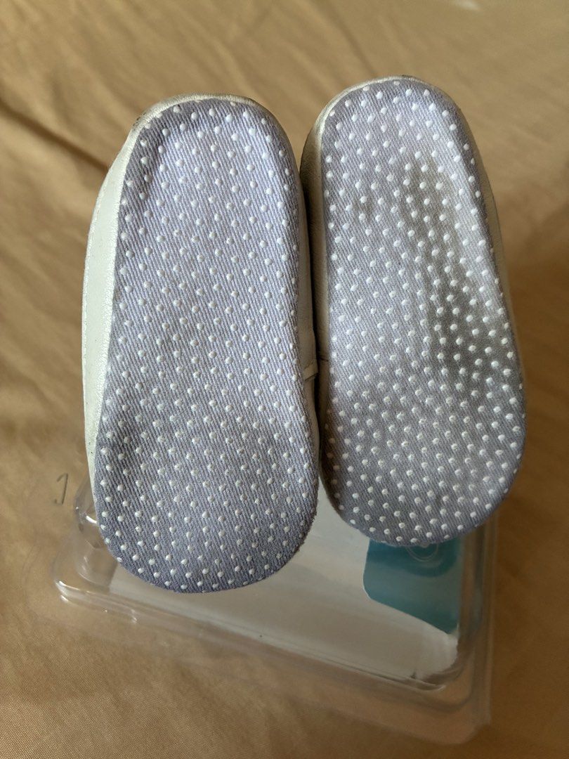 CRIB COUTURE SHOES SIZE 21 (Category: Babies & Kids Fashion) located in Manila. Submitted by idaalarcon (Listing ID 1461414715, Image 3). Description: Crib Couture Shoes Used and outgrown but in good condition Size 21 Pick up in Makati.