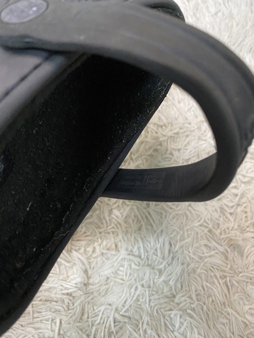 Crocs (Category: Slippers & Slides) located in Aurora. Submitted by clarkmelvinthrift21 (Listing ID 1461463913, Image 3). Description: Name: Crocs 📌Size: 8 womens 6 mens 📌Dimensions: 📌Condition: 📌Issue/Flaws: 📌Color rate: Location: Zamboanga del Sur, Mindanao.