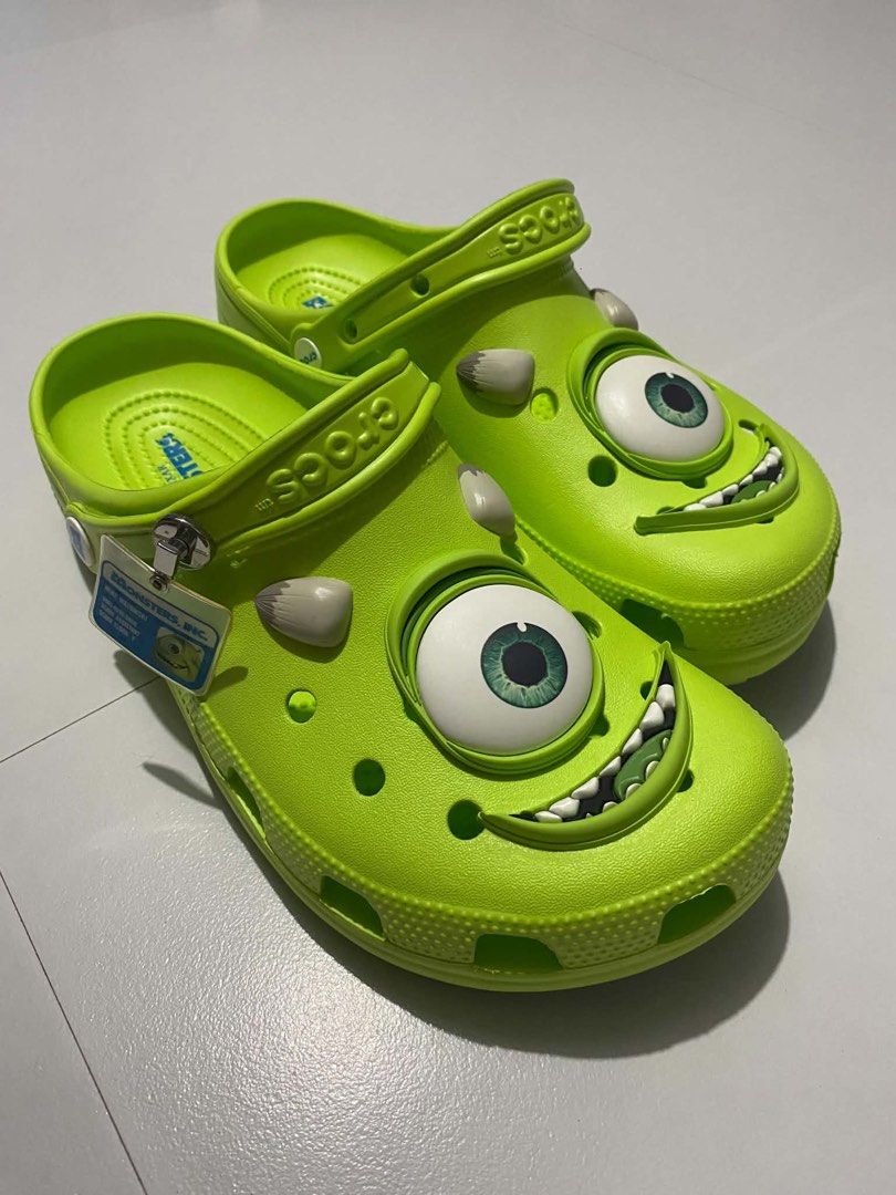 Crocs Mike Wazowski (Category: Casual Shoes) located in Quezon City. Submitted by sangabrielaleksandra (Listing ID 1461526360, Image 1). Description: FS: Crocs Mike Wazowski Authentic: Size 10 M 12 W RFS: di naman nagagamit.