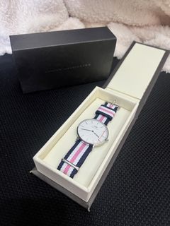 （分類：）位於 。 由 kkhhh. 提交（商品編號 1461377806，圖片 1）。簡介： 。