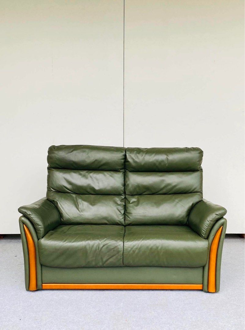 DARK GREEN LEATHER SOFA (Category: Sofas) located in Manila. Submitted by jerichocal17856 (Listing ID 1461430785, Image 1). Description: “JAPAN SURPLUS” DARK GREEN LEATHER SOFA SIZE: 51L” x 31W” x 17W” x 31H” inches (AS-IS ITEM) IN GOOD CONDITION.
