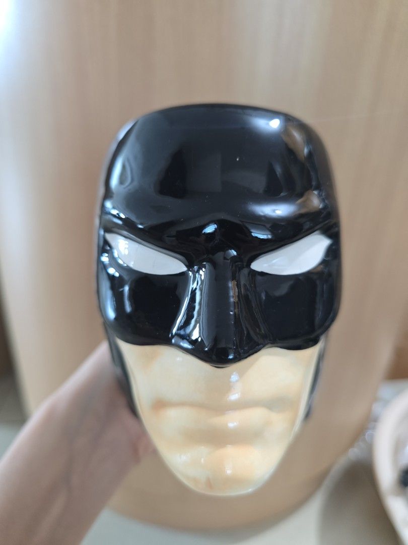 DC 3D Batman ceramic coffee mug (Category: Coffee & Tea Tableware) located in Mandaluyong City. Submitted by miecaella (Listing ID 1461384225, Image 1). Description: .
