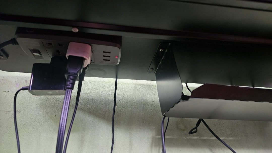 Deskey E150 Standing Desk (2nd Hand) (Category: Tables & Sets) located in Manila. Submitted by mystic.fiercebird.8f9fe3 (Listing ID 1461357277, Image 3). Description: Deskey E150 Essential Plus Standing Desk Electric Sit Stand Desk with 48 x 24 Inches Desktop with Ergonomic Memory Controller and USB Charge Port (black variant) Bought on June 2023 8/10 condition - no flaws Has additional power strip under the desk worth P700 (already included with