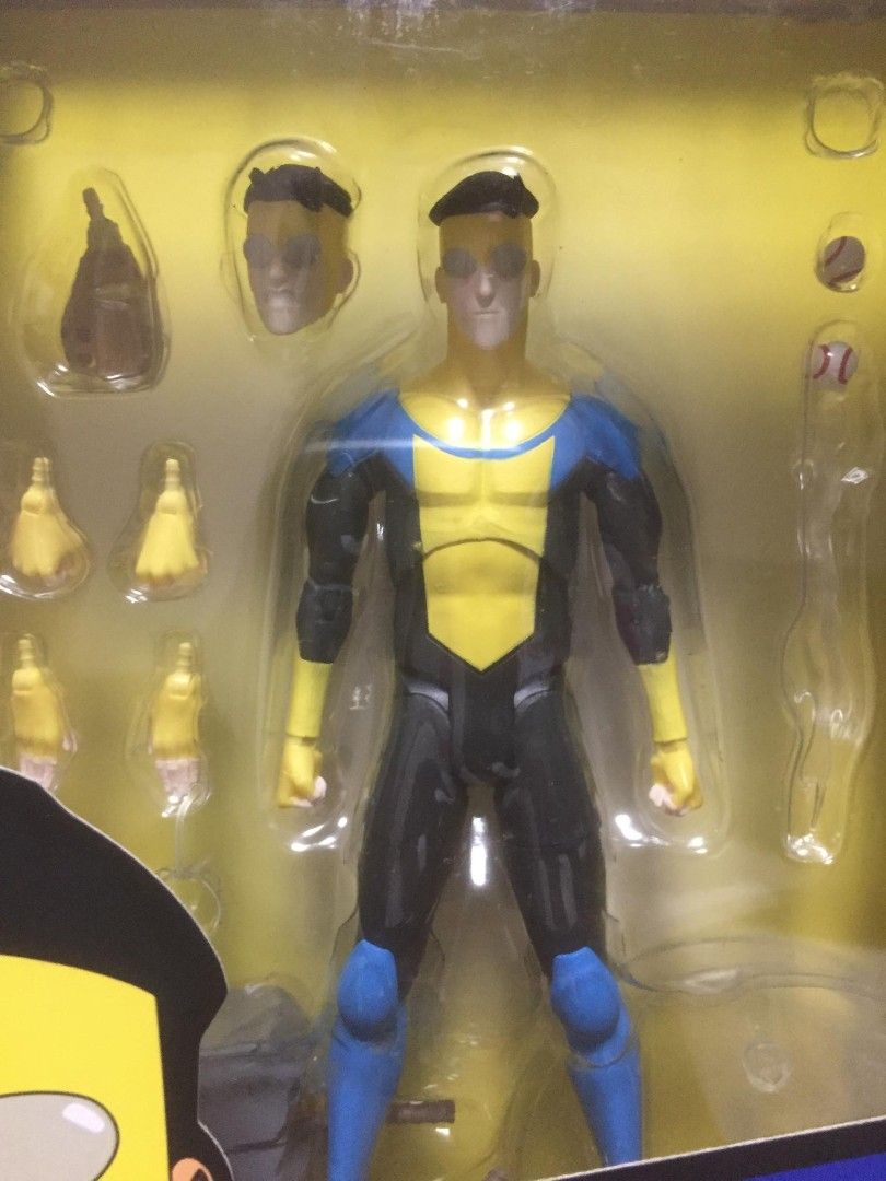 Diamond Select Invincible Figure (Category: Figurines & Statues) located in Leyte. Submitted by bert_sanopsky (Listing ID 1461338462, Image 2). Description: -php2400 - sealed, dented box - SF included n sa price (LBC Small KB) - Leyte Loc - LAST PRICE POSTED .