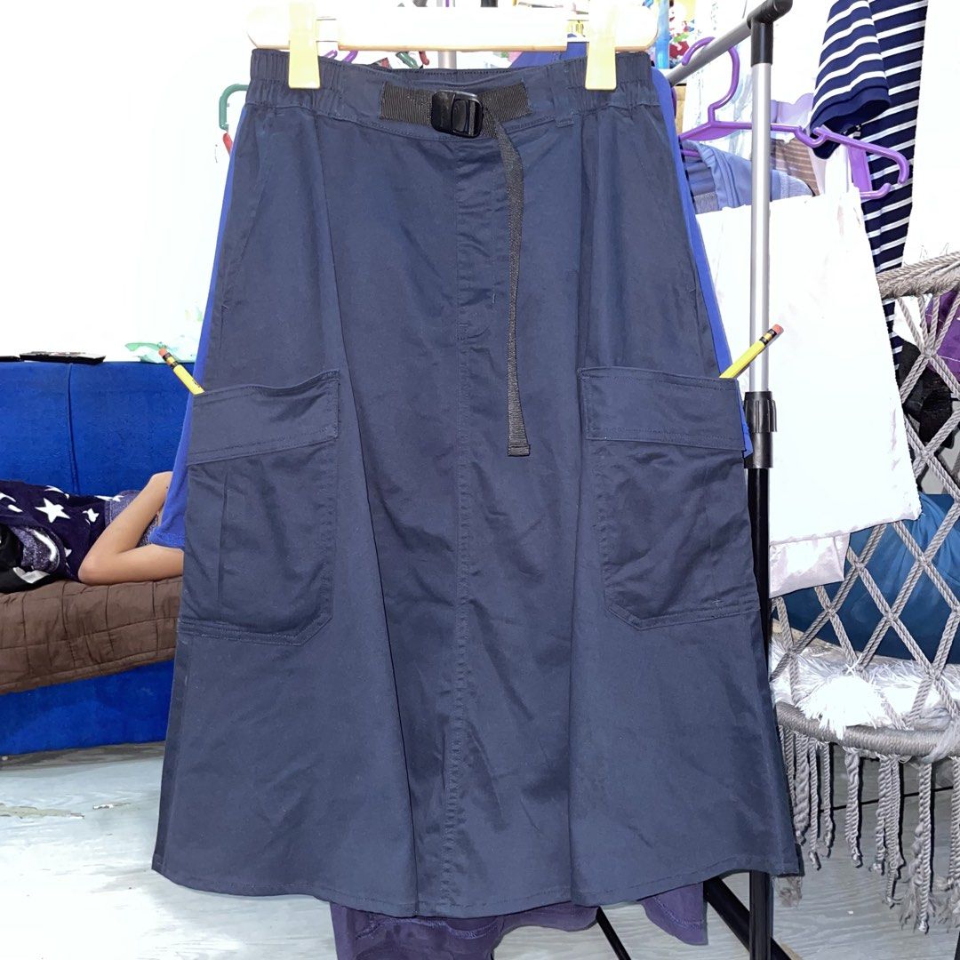 Dickies Denim Cargo Skirt (Category: Skirts) located in Caloocan City. Submitted by thriftytripter (Listing ID 1461324399, Image 1). Description: +Shipping fee waist • 25-30 length • 27 condition • 10/10 color rate • 10/10 issue • none • Check details before buying • Items are washed and ready to wear • Color may vary due to lighting.