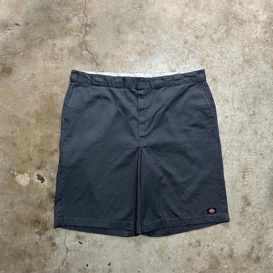 Dickies Double Patch Shorts (Category: Shorts) located in Manila. Submitted by arvinnn_ (Listing ID 1461365268, Image 3). Description: Dickies Double Patch Shorts Size 48 on tag Waist 47-48 Length 26.5 Hem 15.5 Good Condition Color Rate 9/10 Issue Pinhole, Minimal Stains 550+sf Antipolo, Rizal.