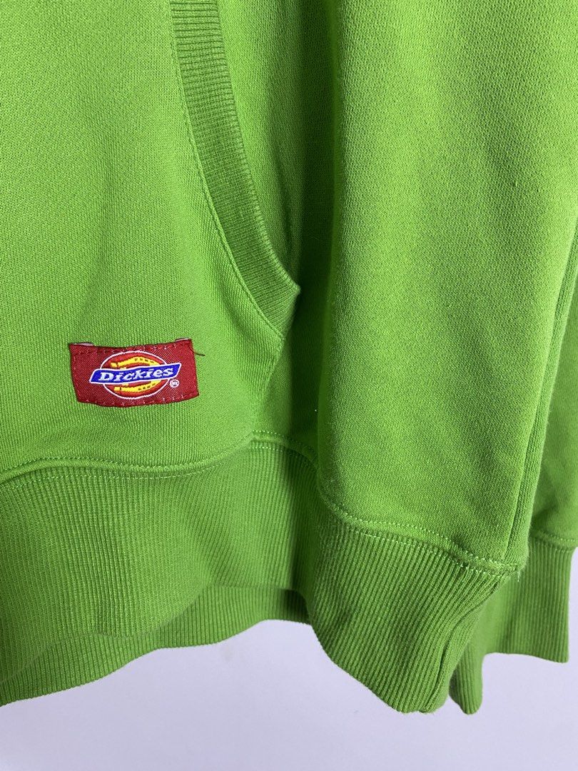 Dickies Green Hoodie OFF (Category: Hoodies) located in Quezon City. Submitted by getgetpao (Listing ID 1461332321, Image 3). Description: Size on tag XL 25”Lx21”W Issue: OFF Very good condition - Bright green Dickies hoodie - Classic Dickies logo on front - Kangaroo pocket - Ribbed cuffs and hem - Size L - Ideal for casual wear MOP: GCASH PAYMENT FIRST LOC: NOVALICHES QC .