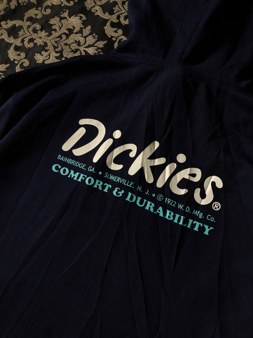 Dickies hooded sweatshirt (Category: Hoodies) located in Dipolog. Submitted by sellgoodsitem_2k23 (Listing ID 1461494293, Image 3). Description: Size:medium No issue Dimes:22.5x28 Excellent condition Colorrate:10/10 .