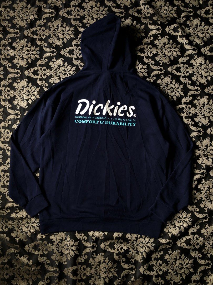 Dickies hooded sweatshirt (Category: Hoodies) located in Dipolog. Submitted by sellgoodsitem_2k23 (Listing ID 1461494293, Image 2). Description: Size:medium No issue Dimes:22.5x28 Excellent condition Colorrate:10/10 .