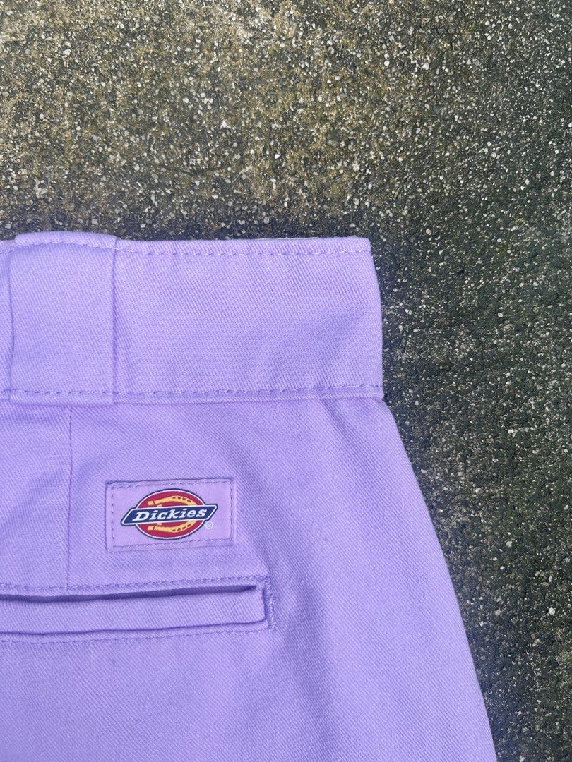 DICKIES PHOENIX PLEATED SHORTS (Category: Formal Shirts) located in Caloocan City. Submitted by gothrifted (Listing ID 1461425133, Image 3). Description: DICKIES PHOENIX PLEATED SHORTS - thrifted - dimes w: fits up to 30 length: 16 opening: 12 - 10/10 color rate - excellent condition *color may vary due to lighting.
