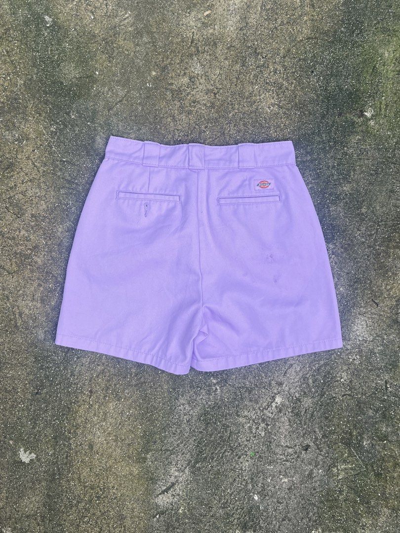 DICKIES PHOENIX PLEATED SHORTS (Category: Formal Shirts) located in Caloocan City. Submitted by gothrifted (Listing ID 1461425133, Image 1). Description: DICKIES PHOENIX PLEATED SHORTS - thrifted - dimes w: fits up to 30 length: 16 opening: 12 - 10/10 color rate - excellent condition *color may vary due to lighting.
