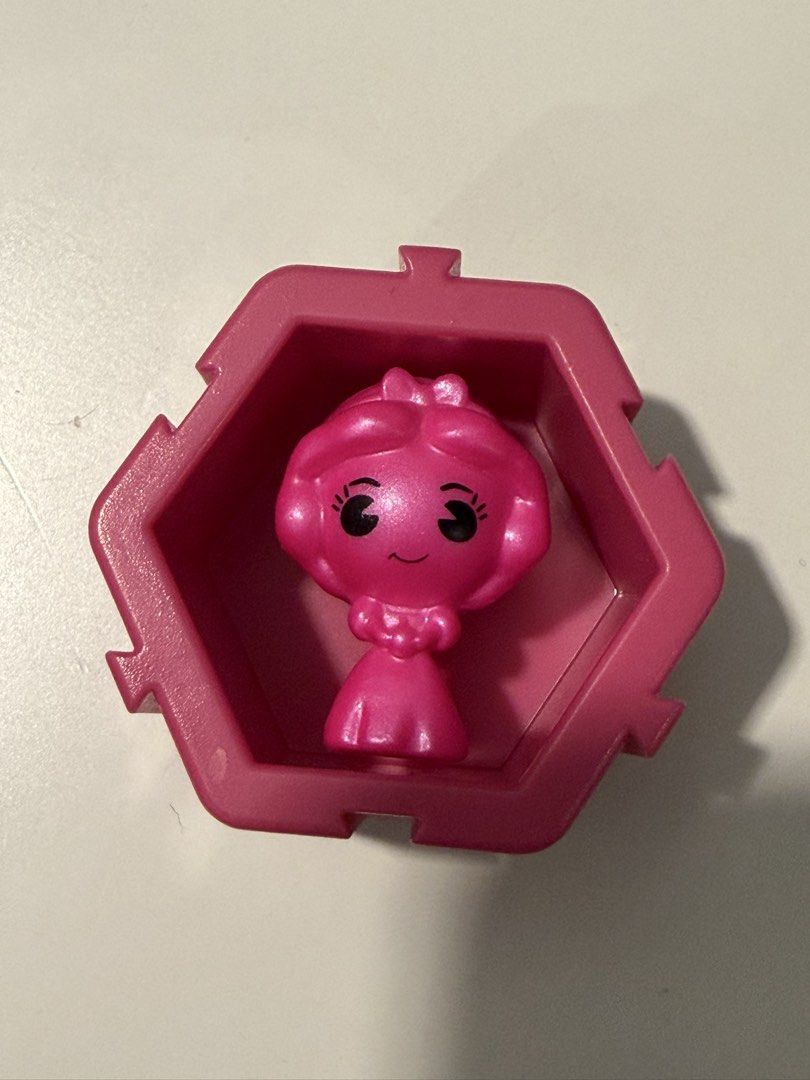 Disney Nanopods (Category: Designer & Blind Box Toys) located in Imus. Submitted by yummyfinds (Listing ID 1461559168, Image 1). Description: Disney Nanopods Snow White (Super Rare) - Comes in a unique hexagonal container with notches. - Perfect for collectors or as a fun desk accessory. - Ideal for display purposes..
