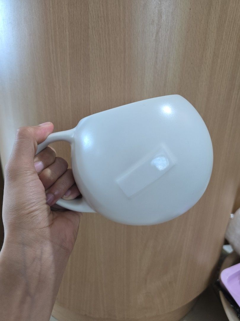 Disney Parks Authentic Original Big Hero 6 Baymax ceramic mug (Category: Coffee & Tea Tableware) located in Mandaluyong City. Submitted by miecaella (Listing ID 1461389936, Image 3). Description: .