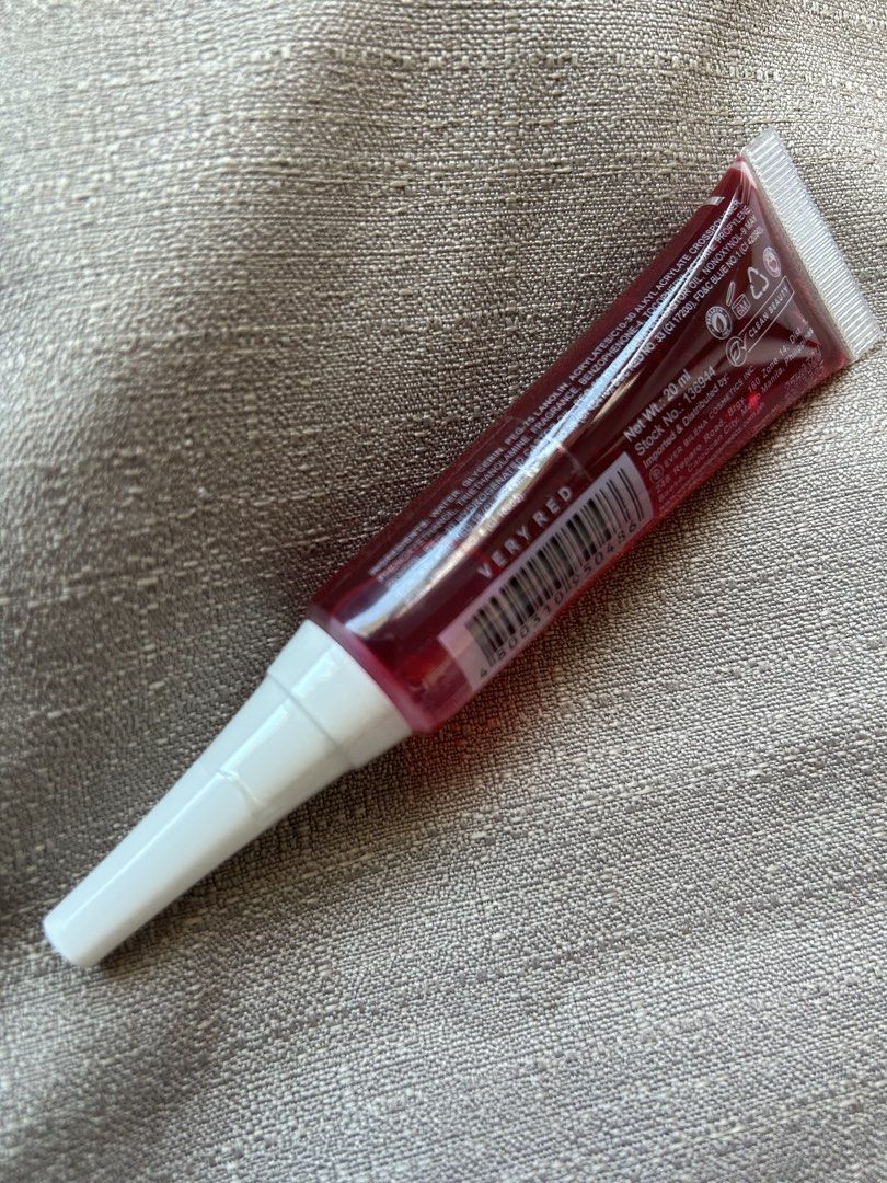 EB Lip & Cheek Stain (Category: Makeup) located in Quezon City. Submitted by hygge.elements (Listing ID 1461331325, Image 3). Description: New Ever Bilena Lip & Cheek Stain - “Very Red” shade… Selling to declutter items in my vanity counter. 🩷.