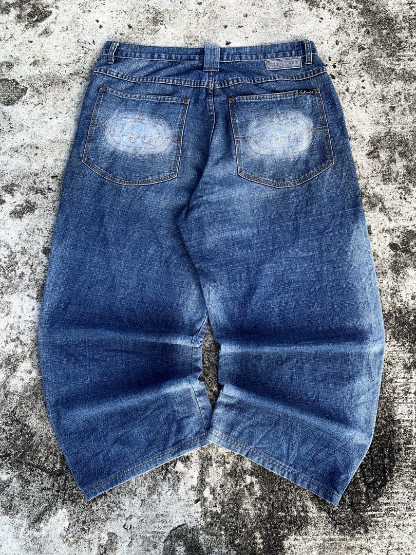 Ecko Unltd. Baggy Blue Denim Jeans (Category: Jeans) located in Manila. Submitted by fiercefox.4ae806 (Listing ID 1461459182, Image 1). Description: - Classic Ecko Unltd. jeans - Baggy fit for a streetwear look - Blue denim - Signature embroidered logo on back pockets - Perfect for casual wear.
