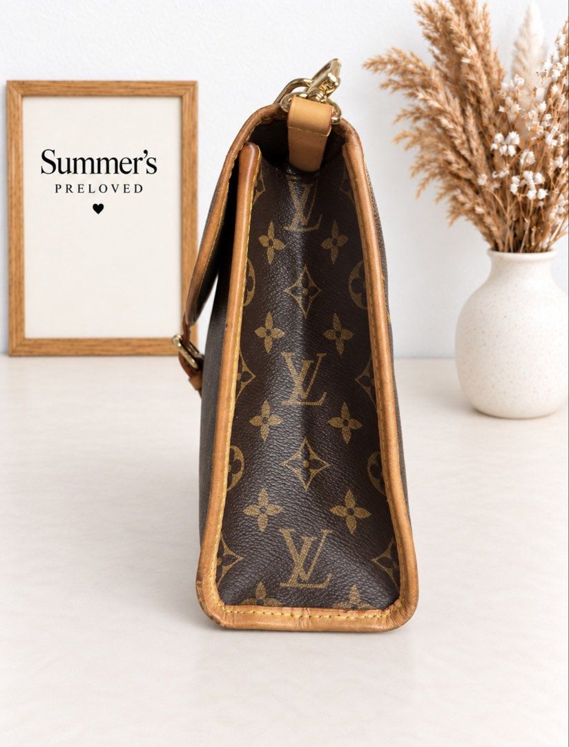 Elvira Bel Air bag (Category: Tote Bags) located in Taguig. Submitted by summers.preloved (Listing ID 1461466295, Image 2). Description: A spacious and versatile tote that gives classic LV style with everyday working-girl practicality. Featuring the iconic brown Monogram design, tan leather handles, chain-link details, and a roomy organized interior—perfect for work, meetings, errands, travel, or your everyday essentials. A beautiful vintage-styl
