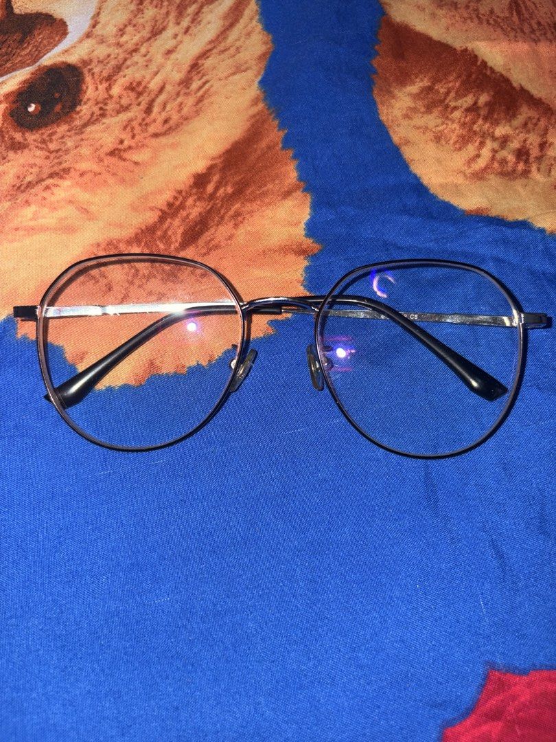 EO anti rad (Category: Sunglasses & Eyewear) located in Manila. Submitted by swift_cosmicocean (Listing ID 1461512449, Image 1). Description: .