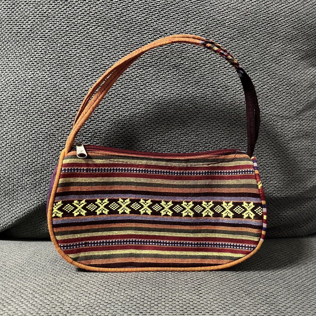 Ethnic Pattern Cute Mini Japan Hand Bag (Category: Purses & Pouches) located in Silang. Submitted by f4iry4rch1ve (Listing ID 1461486423, Image 1). Description: Ethnic Pattern Cute Mini Japan Hand Bag 400 php+ sf Dimensions: view the pictures above -from Japan -small -can also be worn as shoulder bag but a little tight - actual photos Note: Colors may vary due to lighting Please message me for shipping and payment method... .