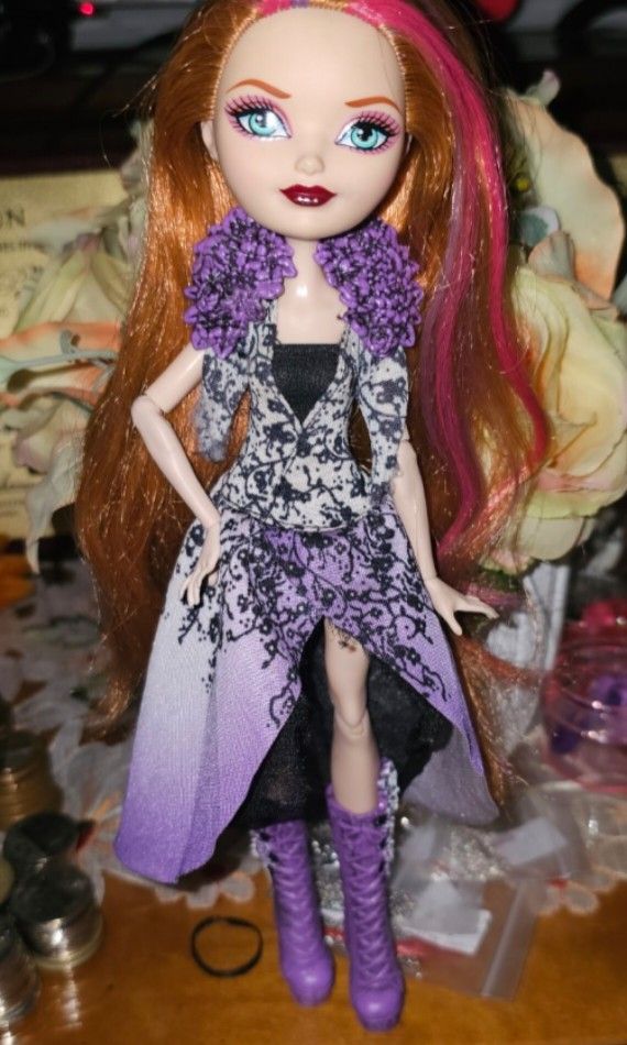 Ever After High Dolls for Trade (Category: Kids Toys) located in Caloocan City. Submitted by hamitashi (Listing ID 1460093386, Image 2). Description: Holly O' Hair, Spring Unsprung, incomplete accessories Prio: Any WTW, Cupid Thronecoming/Hearts Day, any Lizzie Hearts/Raven Queen Go offer anything and ill try to respond immediately ^^ 🌌 Only for meetup: Manila/Angeles City 🌌 Can add cash if needed.