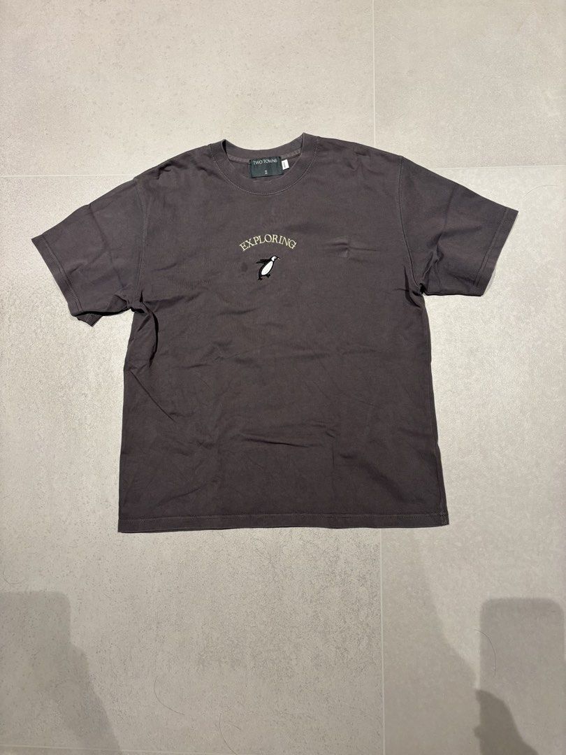 Exploring Tee (Category: Tshirts & Polo Shirts) located in Singapore. Submitted by joljh (Listing ID 1461392882, Image 1). Description: Please note there’s a liquid stain in the middle .
